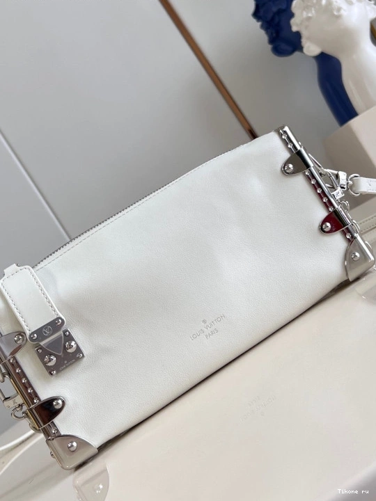 Affordable Trunk-23*12*4CM Louis Vuitton Slim 0809